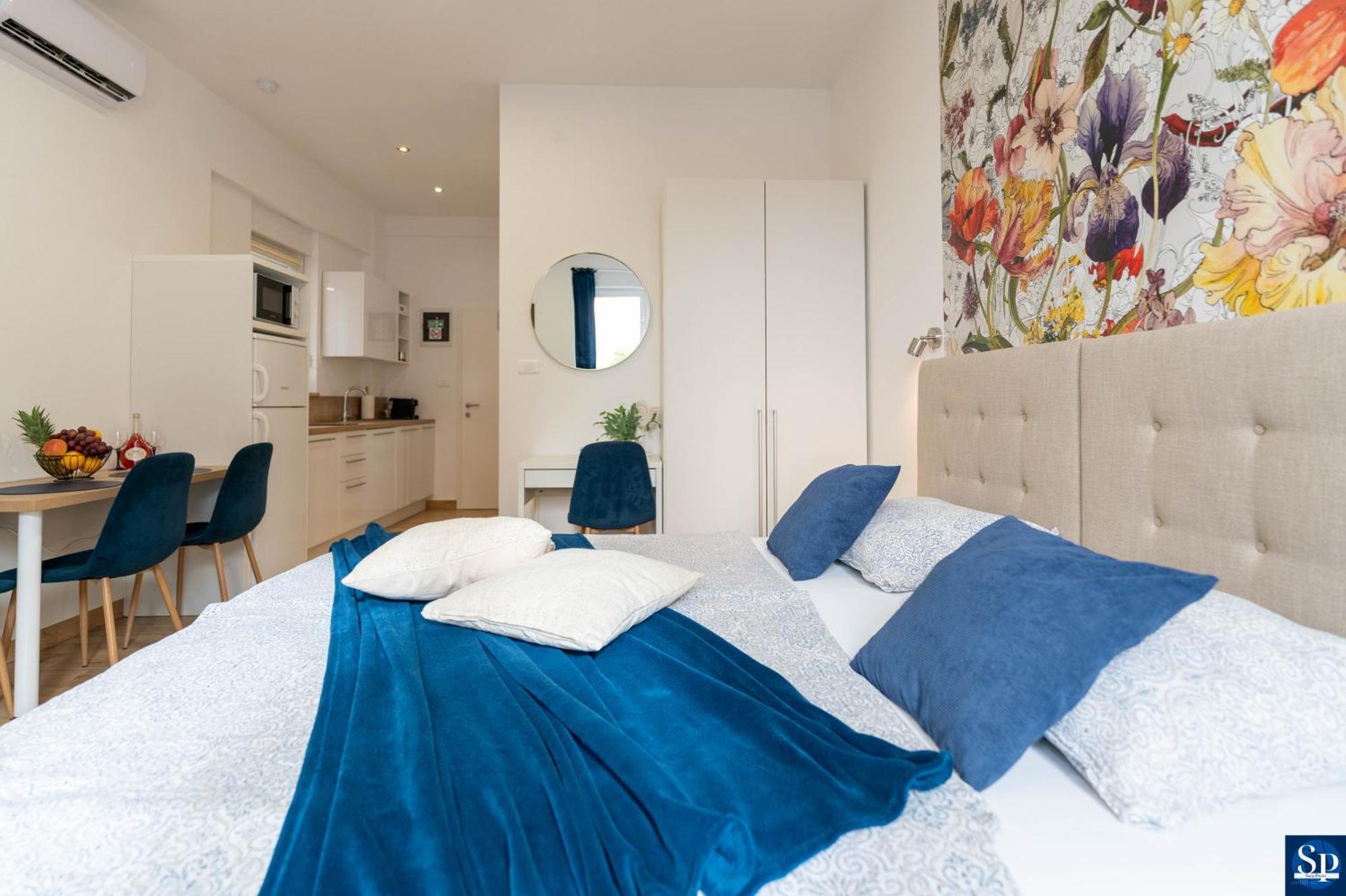 Colosseum Garden Studio Apartments Pula Exterior photo